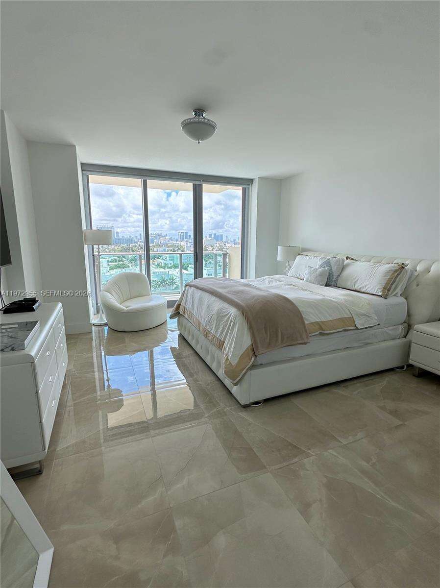 Il Villaggio at 1455 Ocean Dr, Miami Beach, FL 33139 - For Rent photo 5