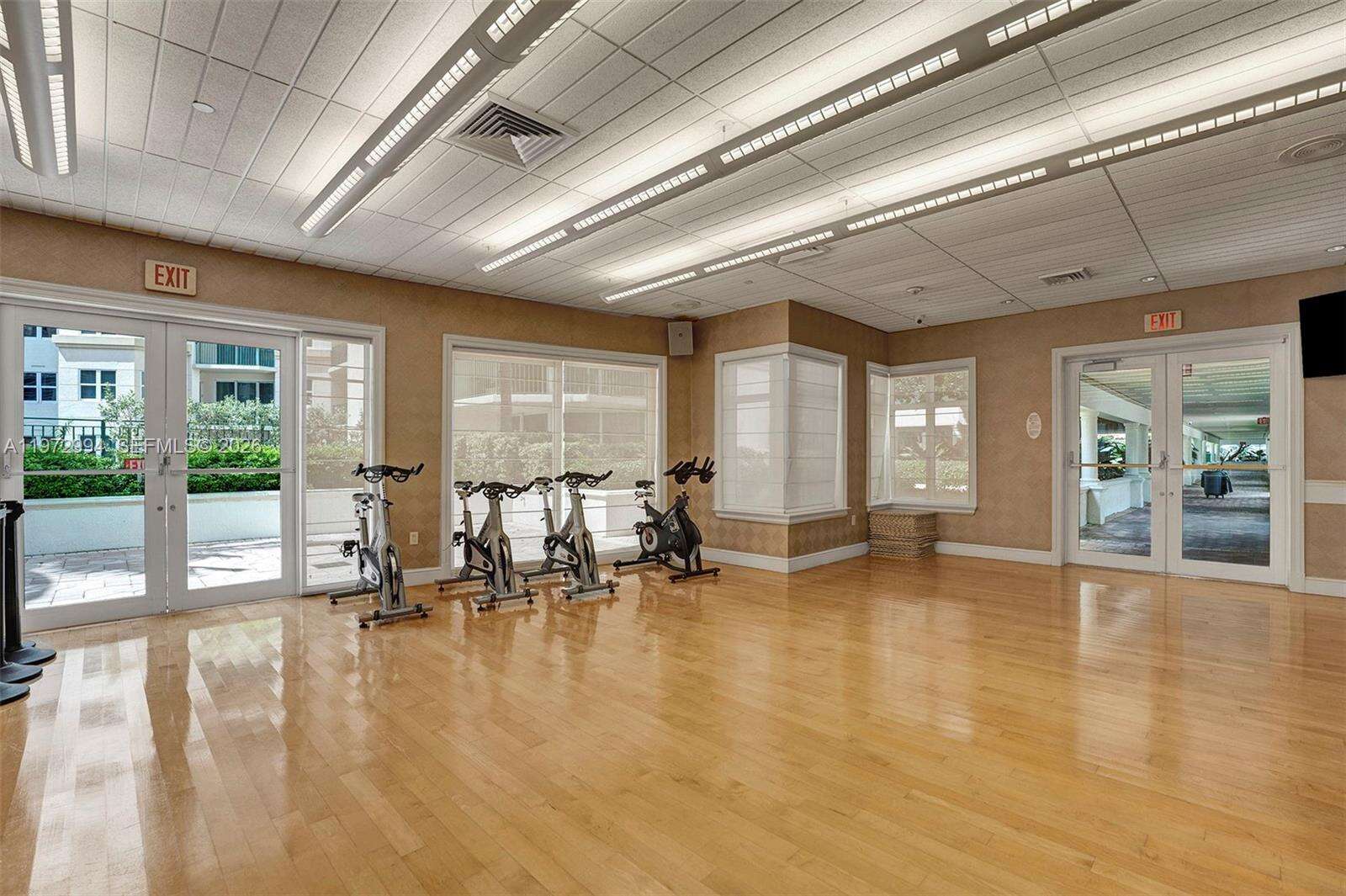 Turnberry Village North at 20000 Country Club Dr, Aventura, FL 33180 - For Rent photo 11