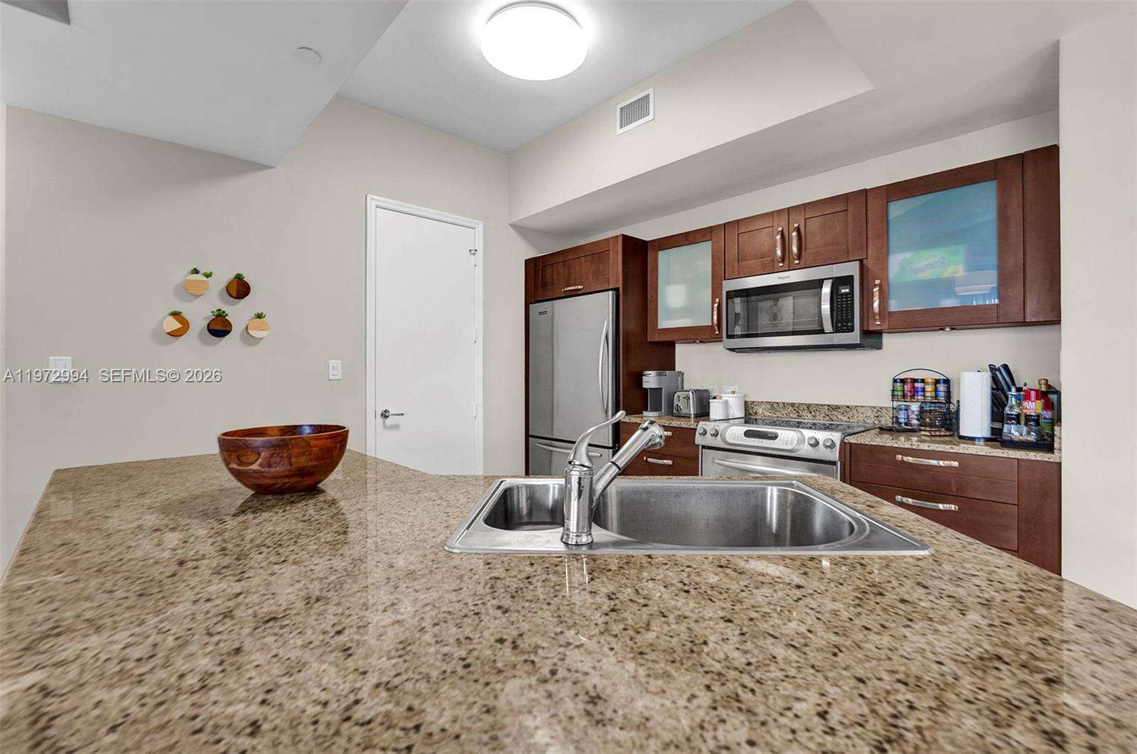 Turnberry Village North at 20000 Country Club Dr, Aventura, FL 33180 - For Rent photo 22