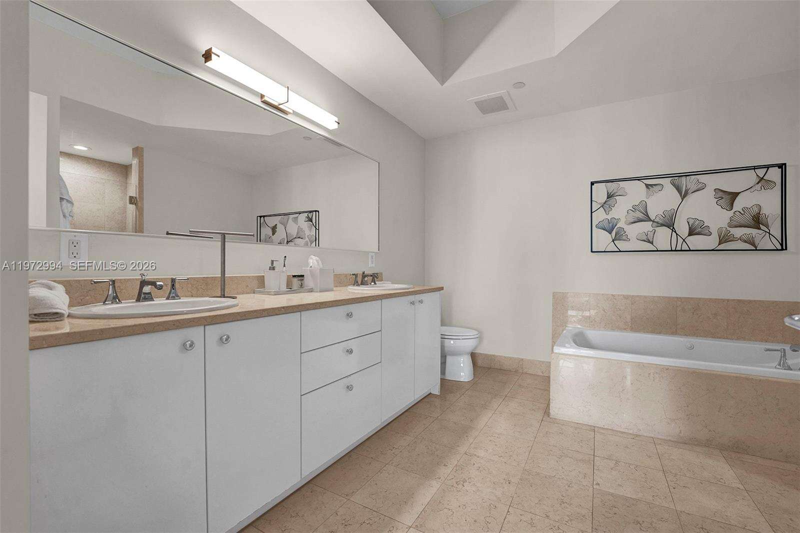 Turnberry Village North at 20000 Country Club Dr, Aventura, FL 33180 - For Rent photo 38