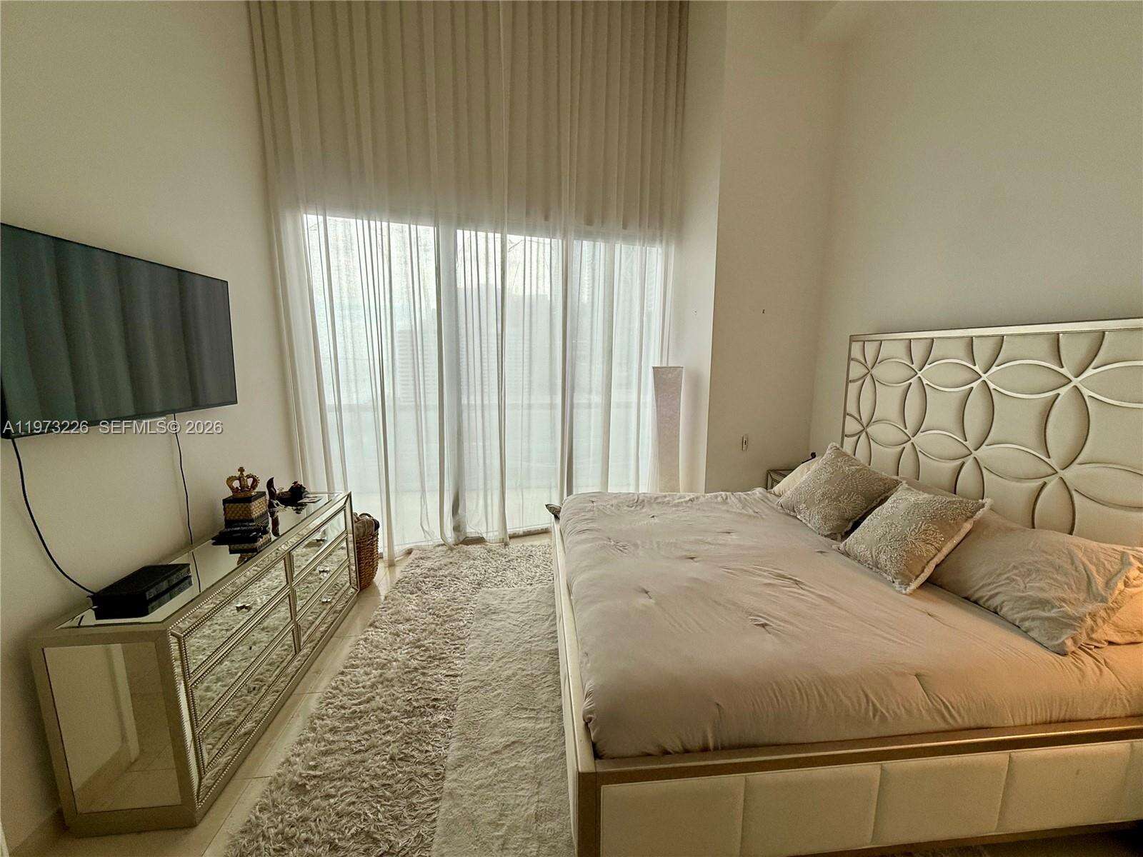 Icon Brickell 2 at 495 Brickell Ave, Miami, FL 33131 - For Rent photo 17