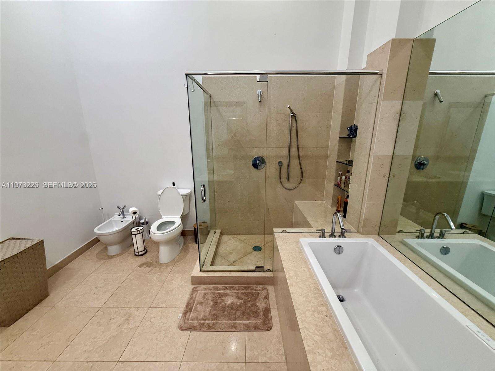 Icon Brickell 2 at 495 Brickell Ave, Miami, FL 33131 - For Rent photo 5