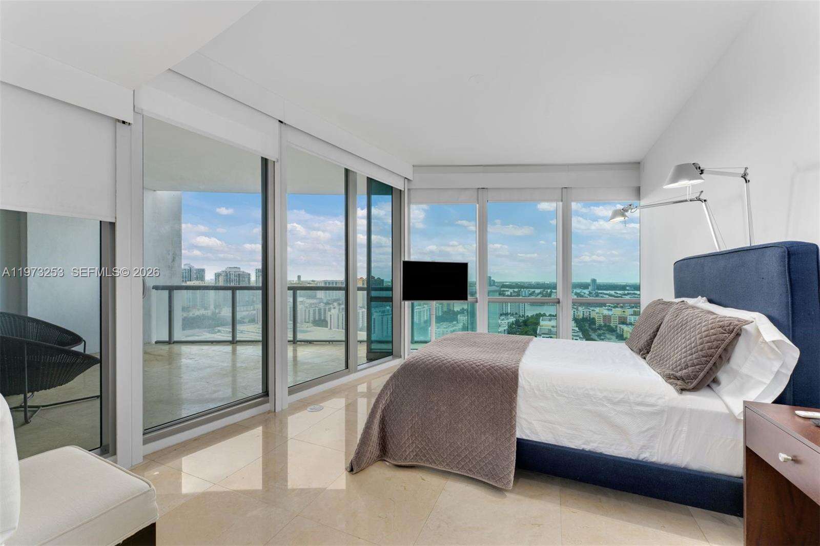 Jade Ocean at 17121 Collins Ave, Sunny Isles Beach, FL 33160 - For Rent photo 16