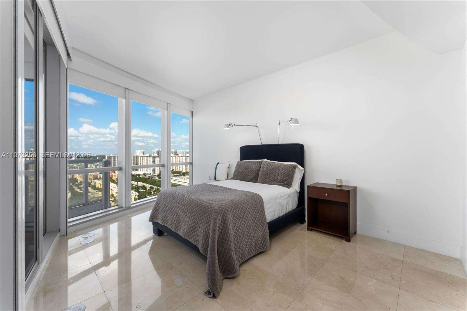 Jade Ocean at 17121 Collins Ave, Sunny Isles Beach, FL 33160 - For Rent photo 17