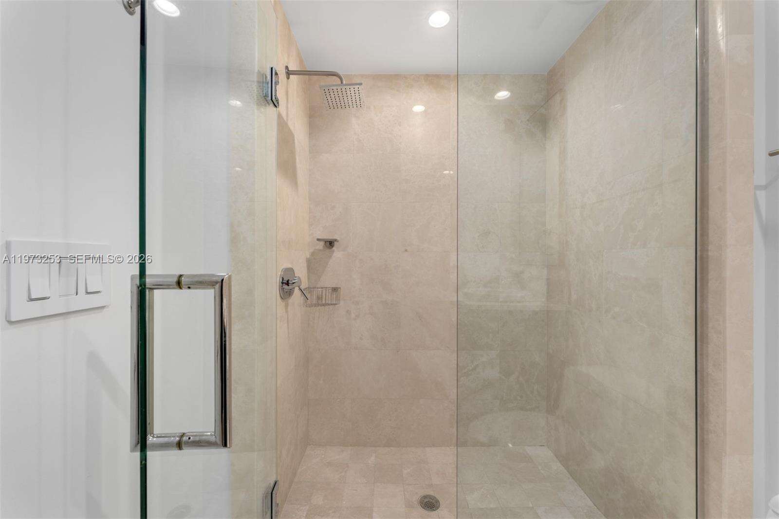 Jade Ocean at 17121 Collins Ave, Sunny Isles Beach, FL 33160 - For Rent photo 19