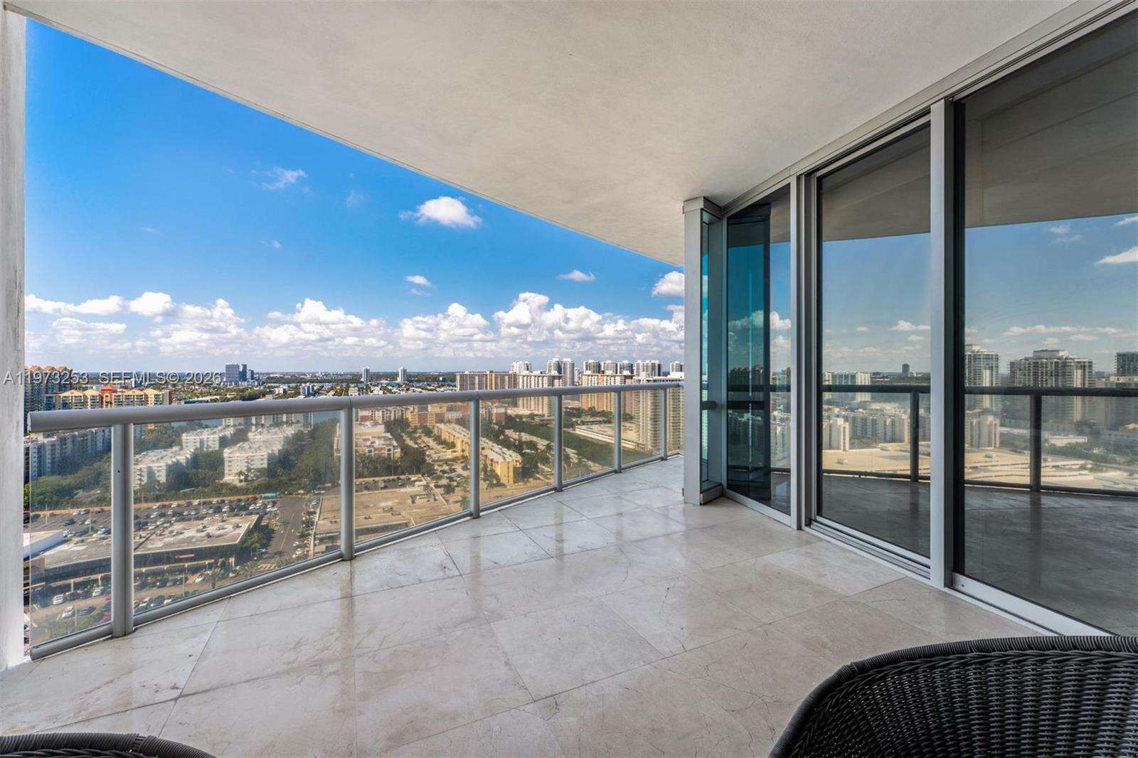 Jade Ocean at 17121 Collins Ave, Sunny Isles Beach, FL 33160 - For Rent photo 21