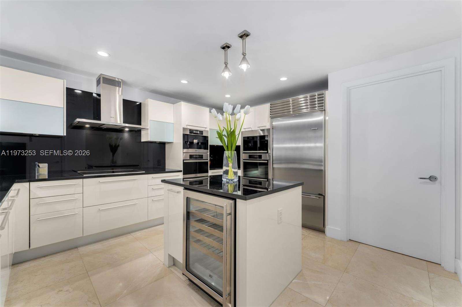 Jade Ocean at 17121 Collins Ave, Sunny Isles Beach, FL 33160 - For Rent photo 28