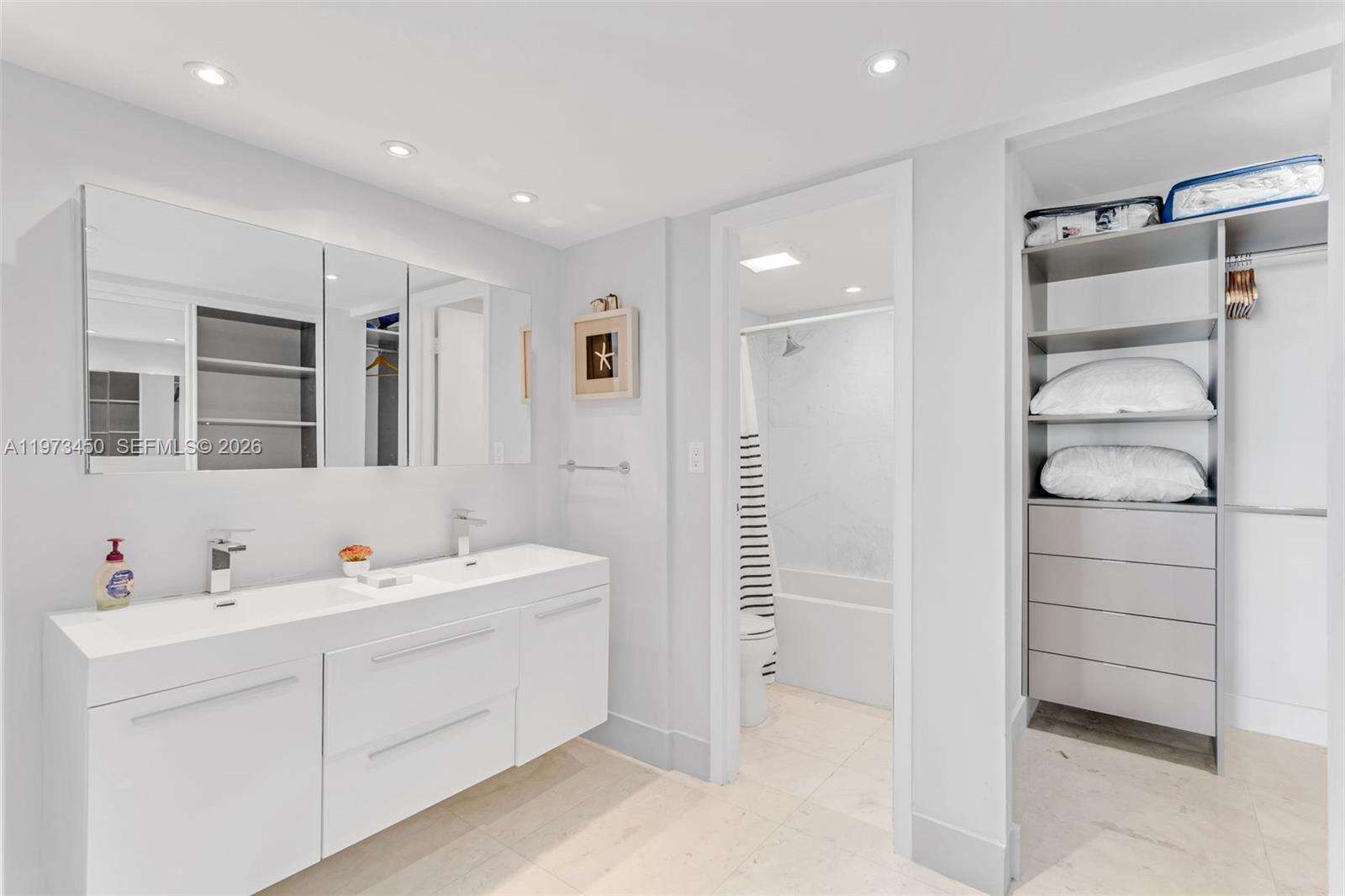 Arlen House at 100 Bayview Dr, Sunny Isles Beach, FL 33160 - For Rent photo 15