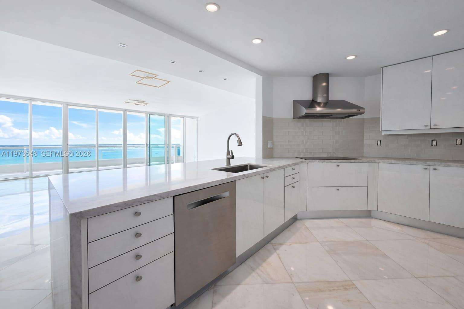 Santa Maria at 1643 Brickell Ave, Miami, FL 33129 - For Rent photo 13