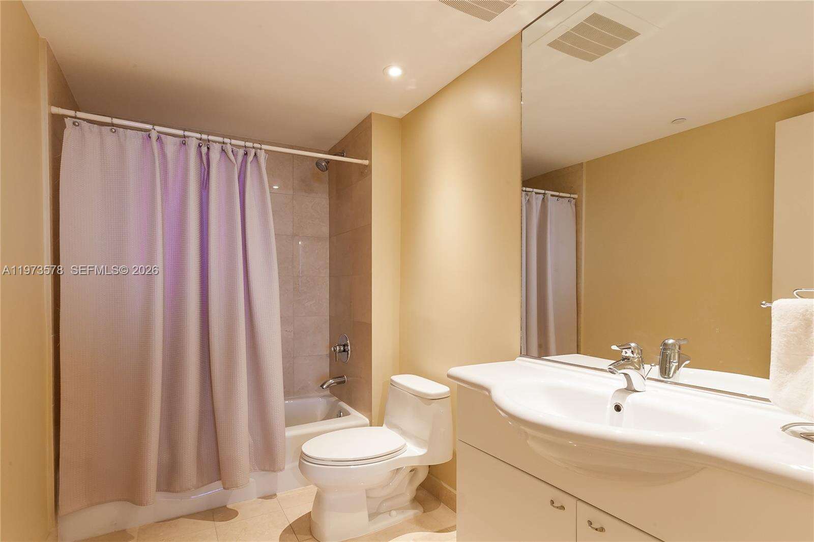 The Beach Club Three at 1800 Ocean Dr, Hallandale Beach, FL 33009 - For Rent photo 15