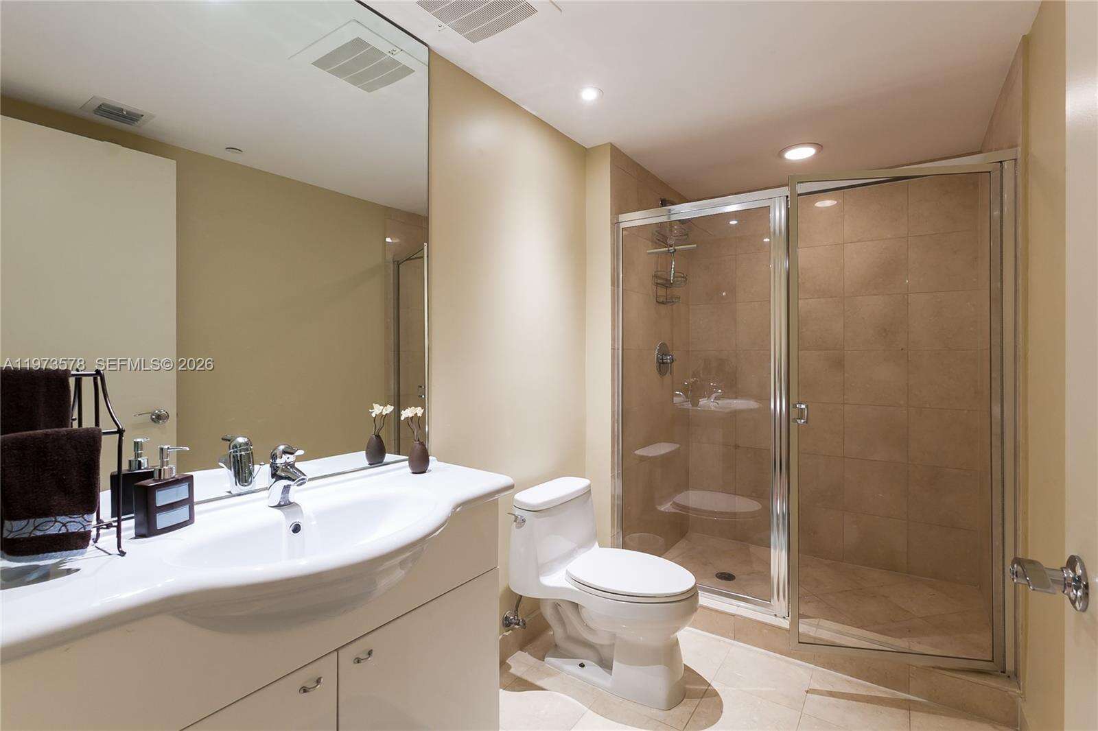 The Beach Club Three at 1800 Ocean Dr, Hallandale Beach, FL 33009 - For Rent photo 17
