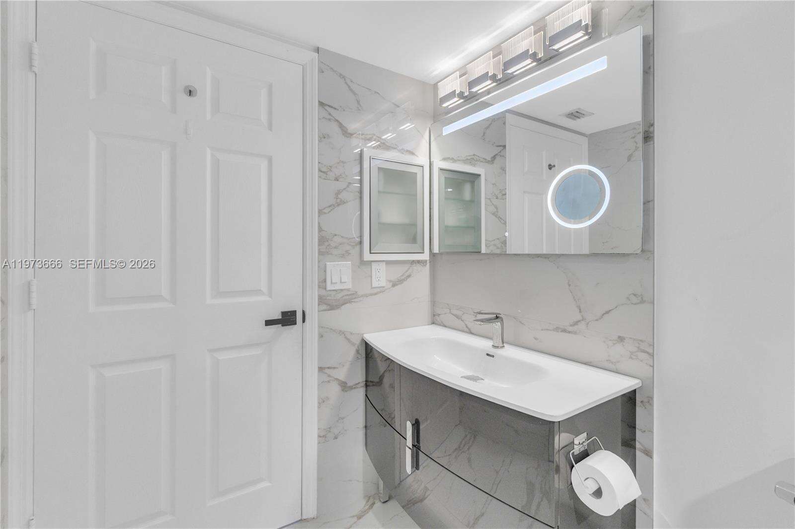 The Mark On Brickell at 1155 Brickell Bay Dr, Miami, FL 33131 - For Rent photo 25