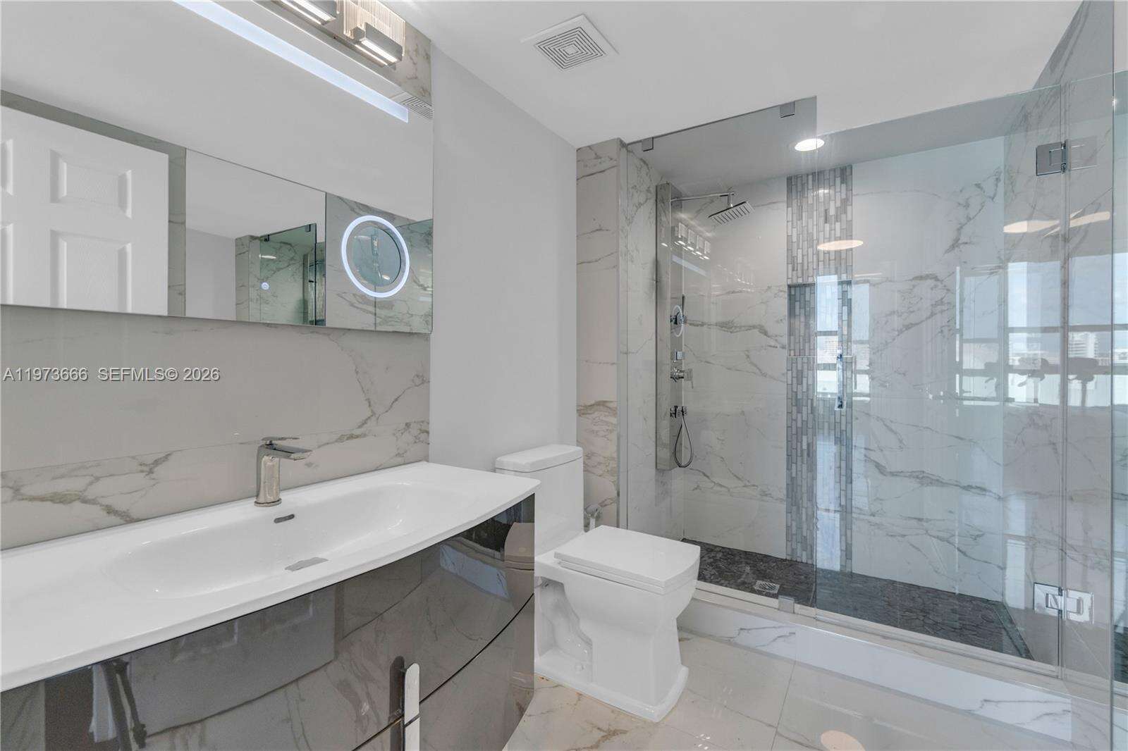 The Mark On Brickell at 1155 Brickell Bay Dr, Miami, FL 33131 - For Rent photo 32