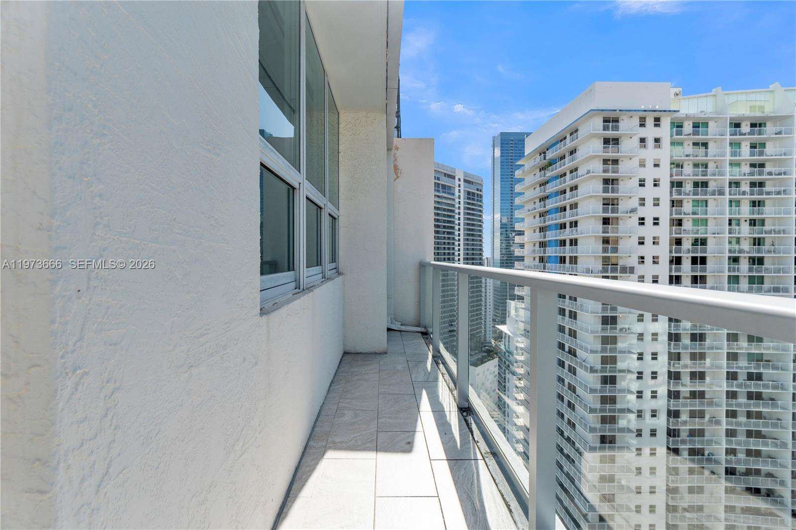 The Mark On Brickell at 1155 Brickell Bay Dr, Miami, FL 33131 - For Rent photo 7