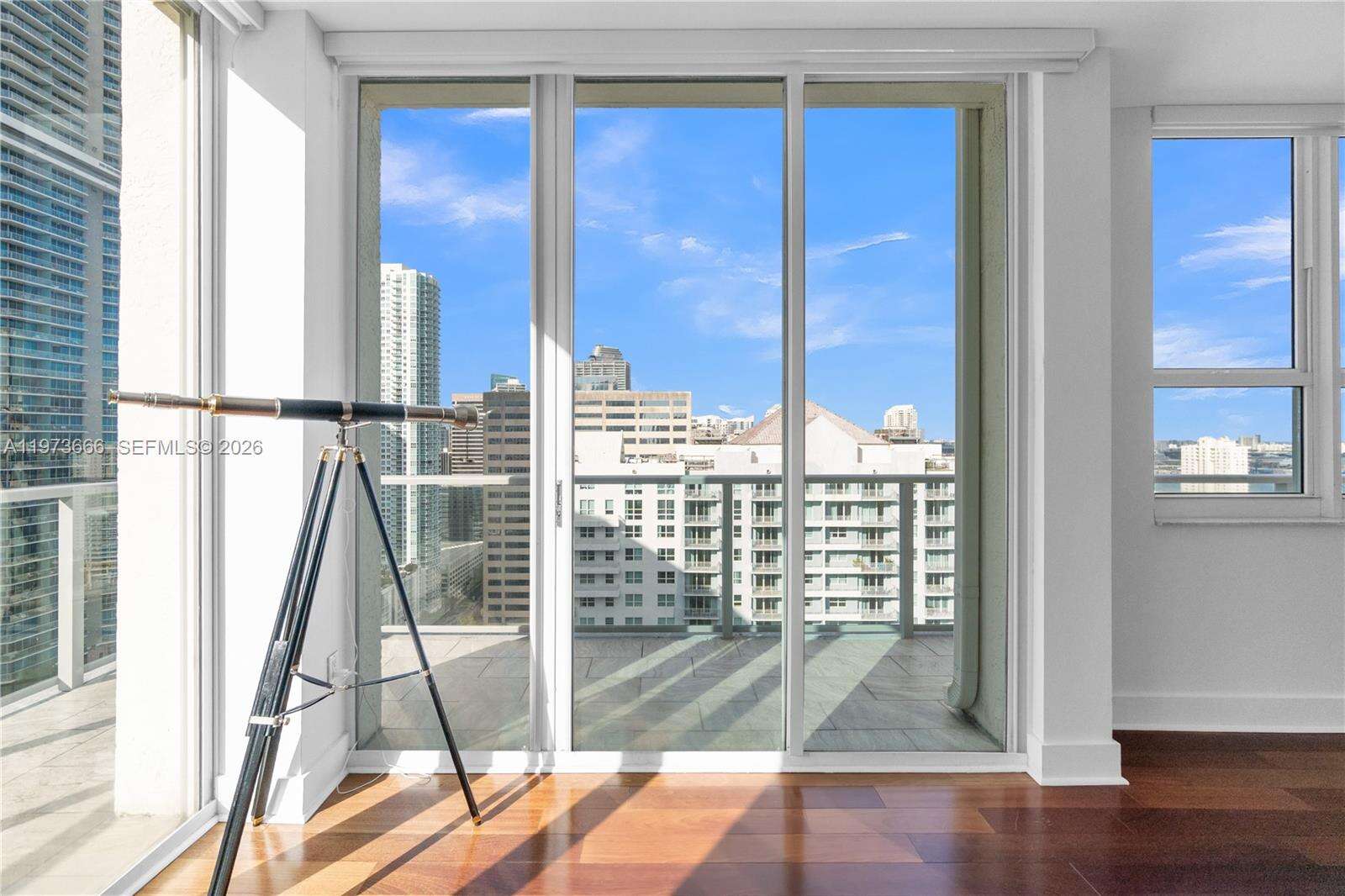 The Mark On Brickell at 1155 Brickell Bay Dr, Miami, FL 33131 - For Rent photo 8