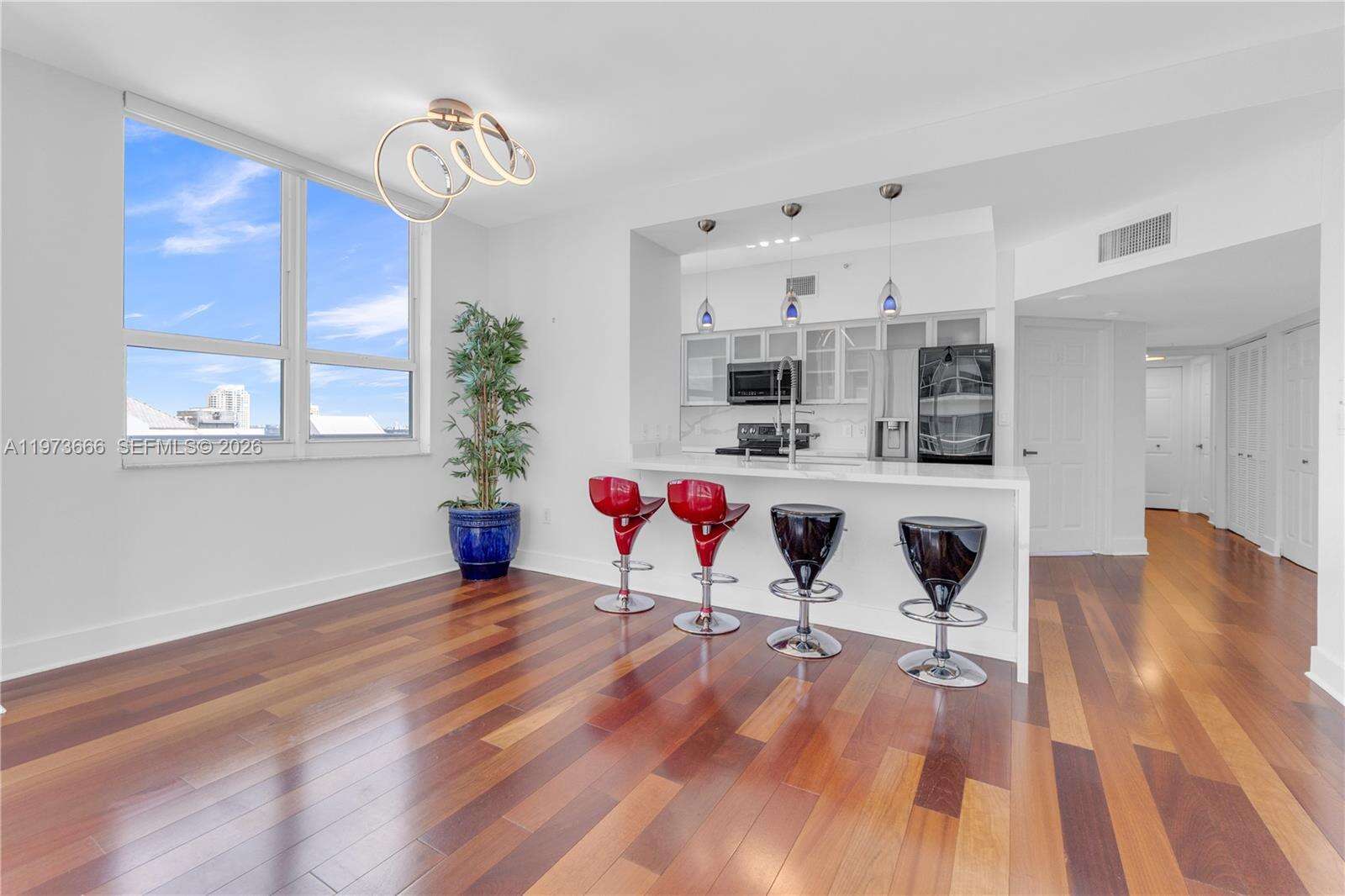 The Mark On Brickell at 1155 Brickell Bay Dr, Miami, FL 33131 - For Rent photo 10