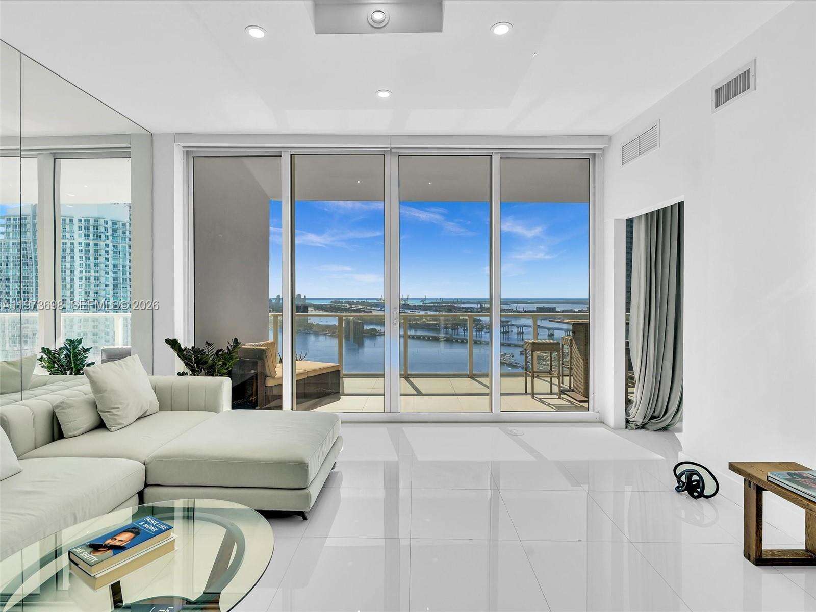 Paramount Bay at 2020 Bayshore Dr, Miami, FL 33137 - For Rent photo 10
