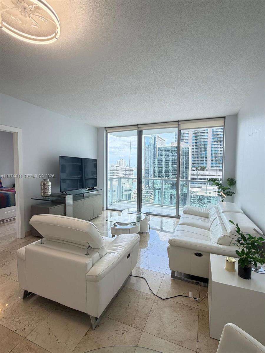 1060 Brickell at 1050 Brickell Ave, Miami, FL 33131 - For Rent photo 3