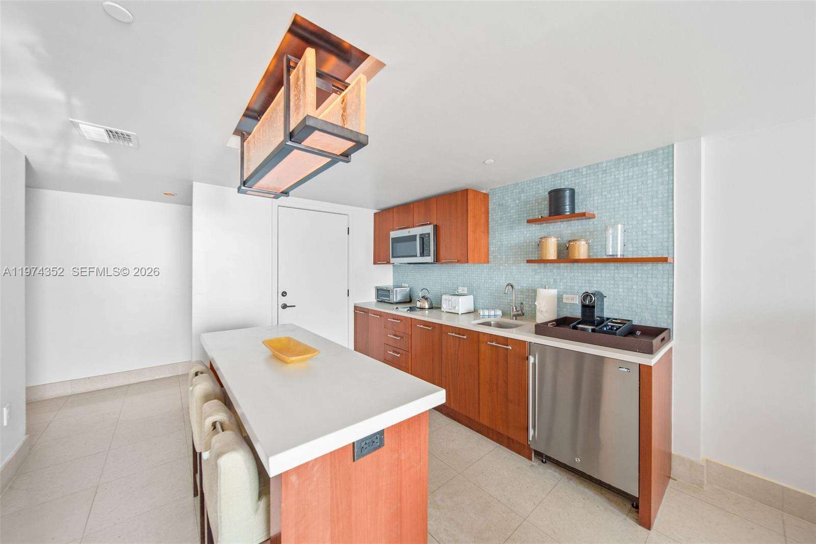 Central Carillon at 6801 Collins Ave, Miami Beach, FL 33141 - For Rent photo 7