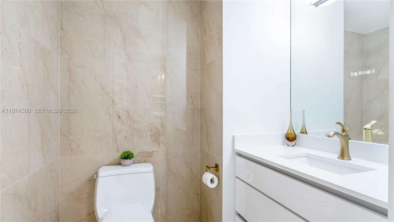 Sayan at 16275 Collins Ave, Sunny Isles Beach, FL 33160 - For Rent photo 11