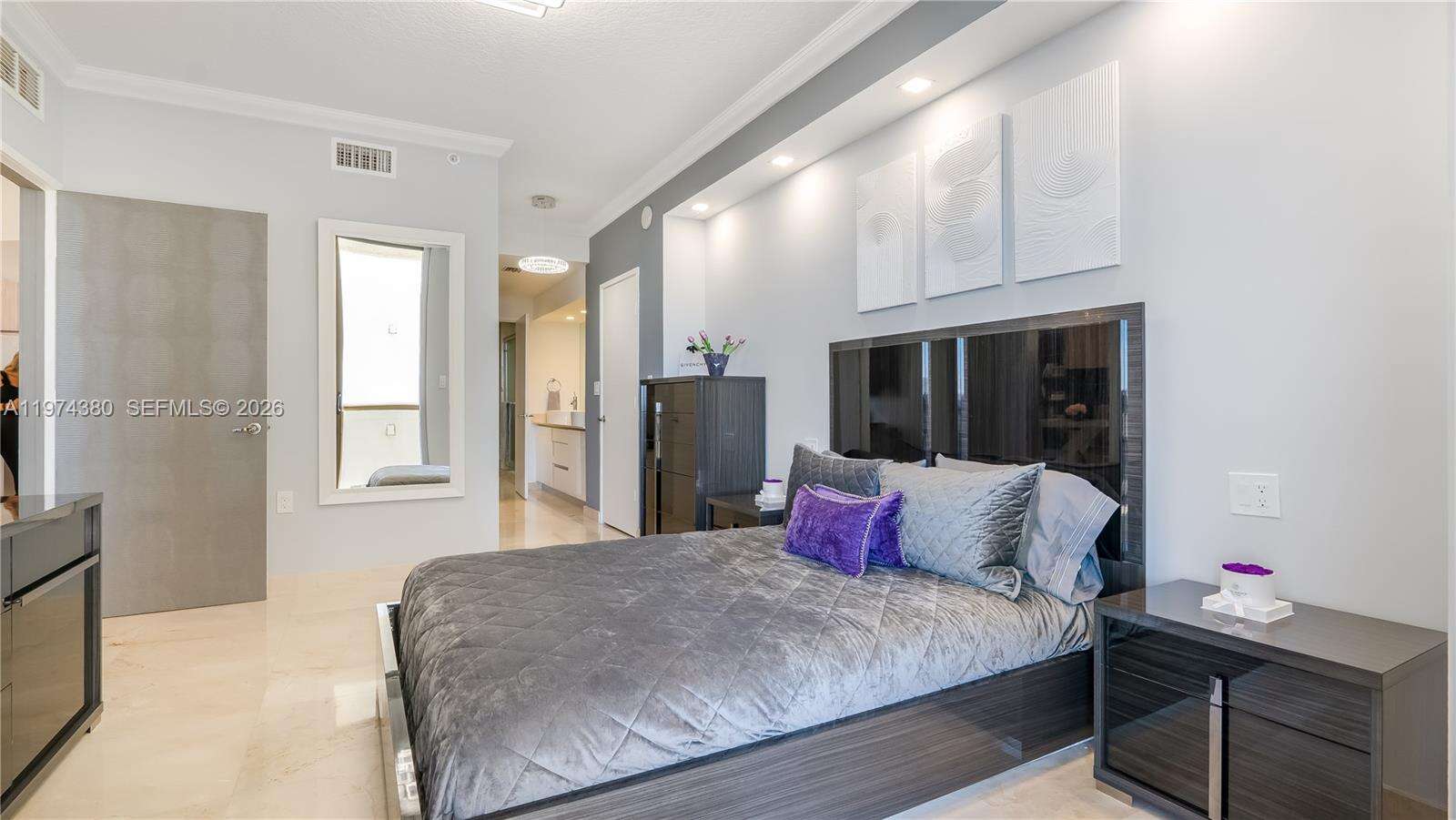 Sayan at 16275 Collins Ave, Sunny Isles Beach, FL 33160 - For Rent photo 13