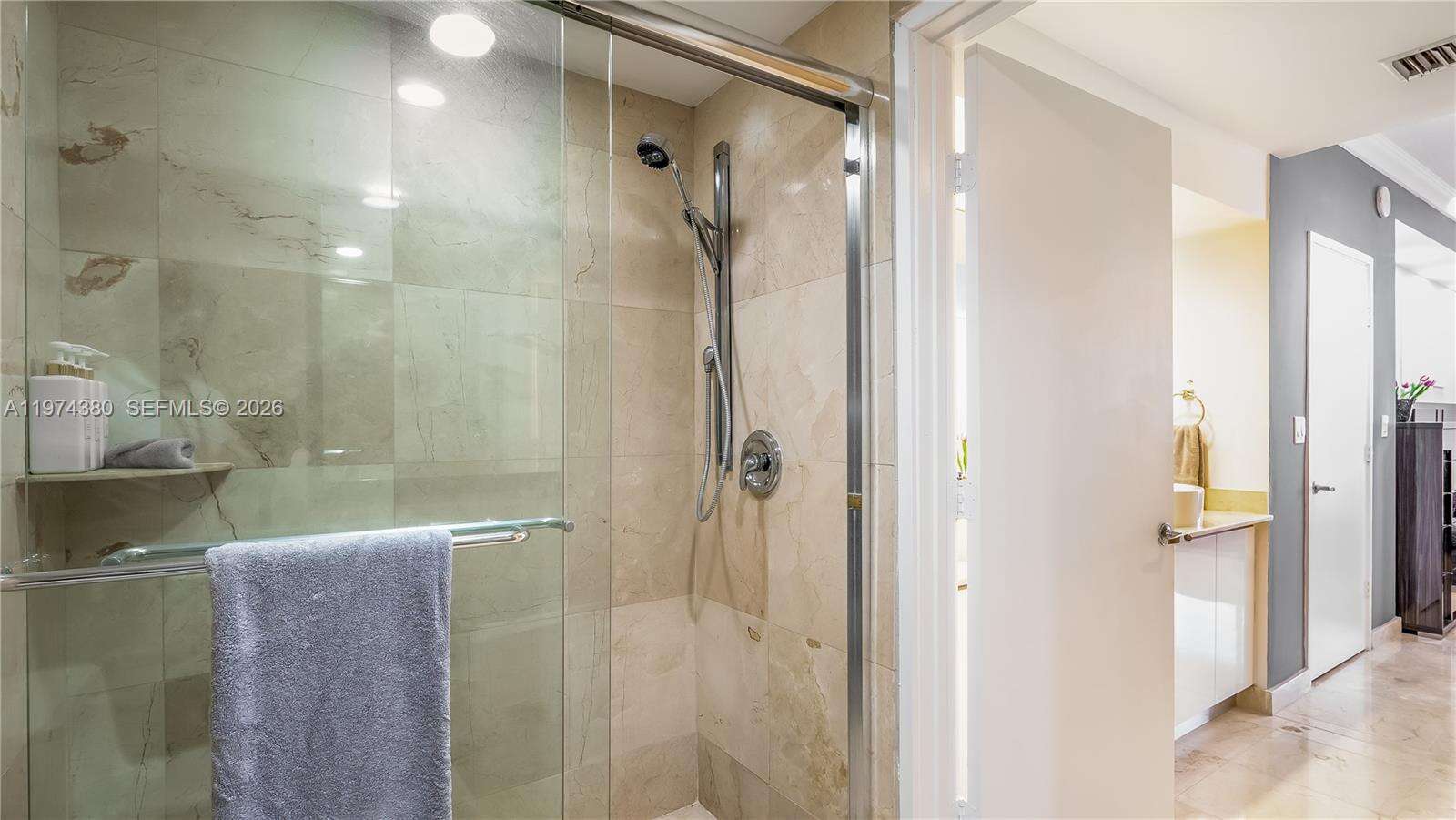 Sayan at 16275 Collins Ave, Sunny Isles Beach, FL 33160 - For Rent photo 18
