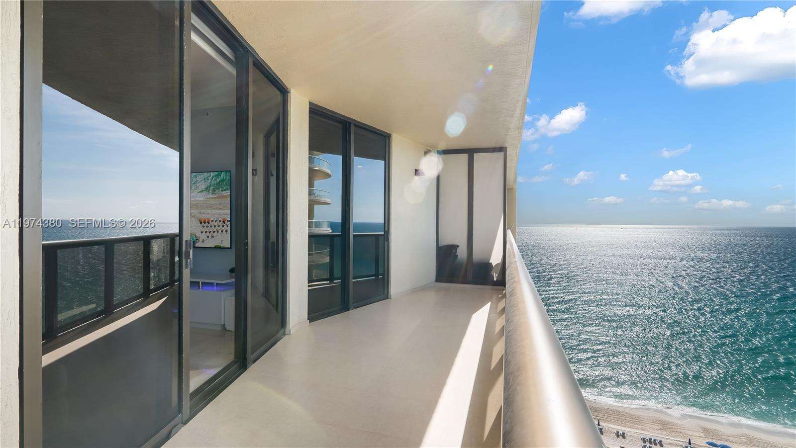 Sayan at 16275 Collins Ave, Sunny Isles Beach, FL 33160 - For Rent photo 21