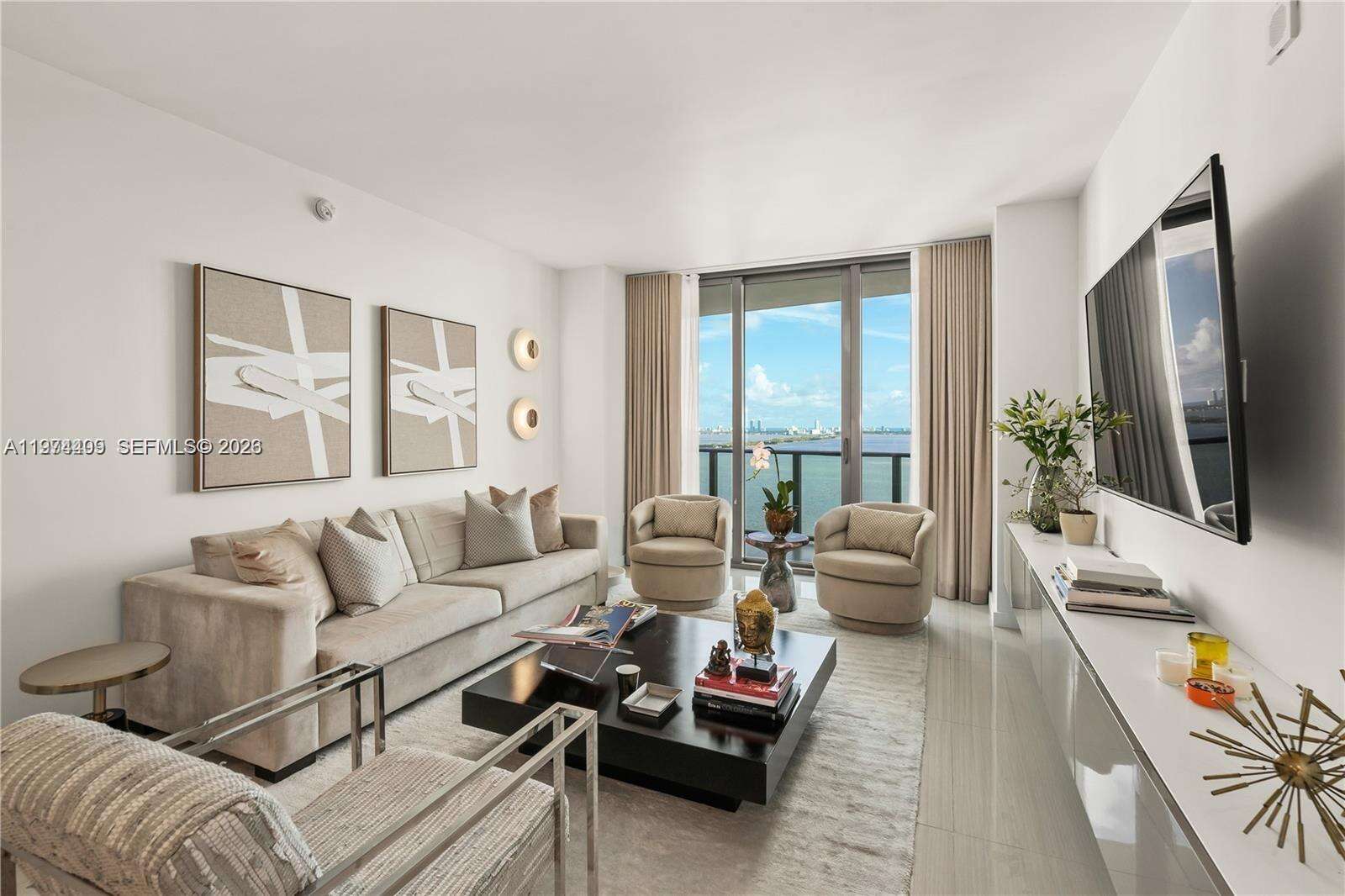 Icon Bay at 460 28 St, Miami, FL 33137 - For Rent photo 2