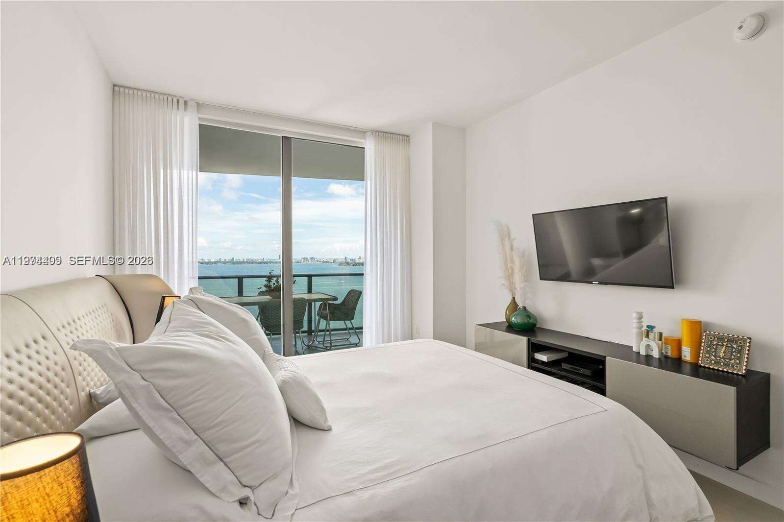 Icon Bay at 460 28 St, Miami, FL 33137 - For Rent photo 13