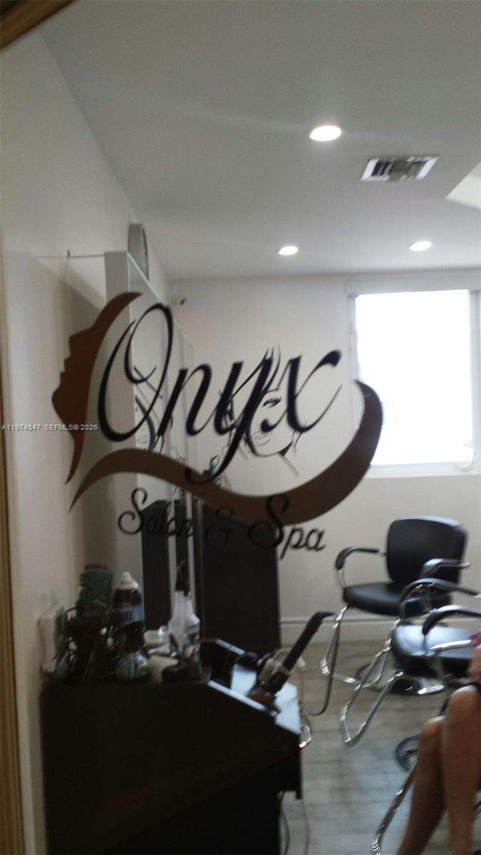 Blue Diamond at 4779 Collins Ave Avl06 1, Miami Beach, FL 33140 - For Rent photo 20