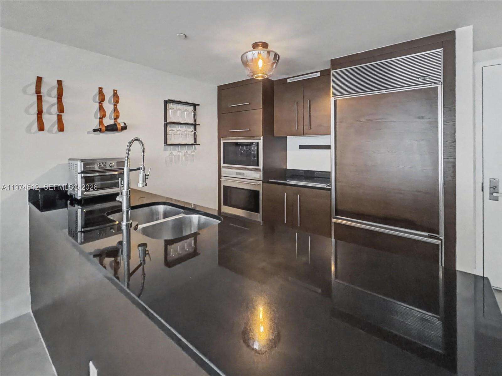 Icon Brickell 1 at 475 Brickell Ave, Miami, FL 33131 - For Rent photo 7