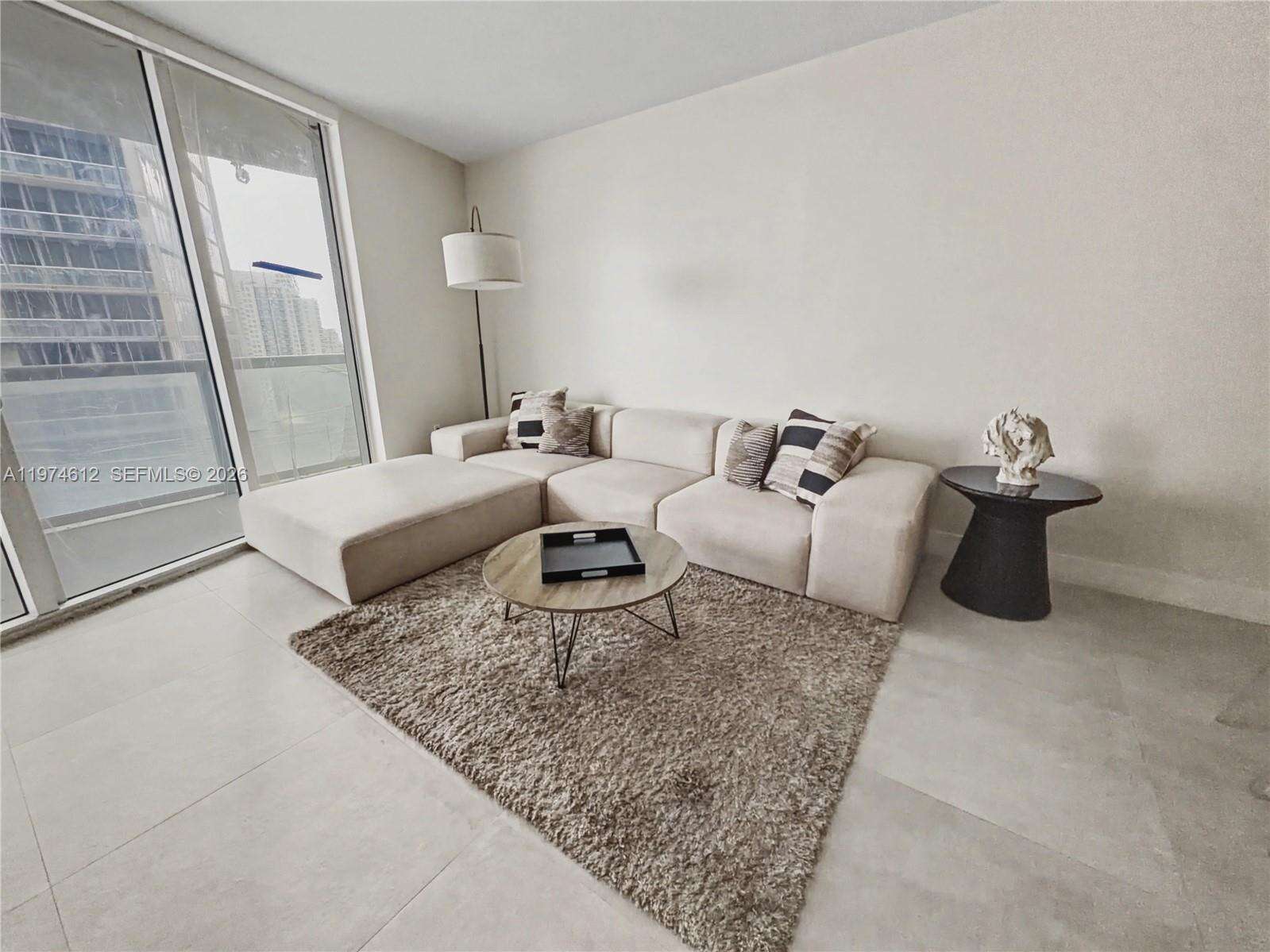 Icon Brickell 1 at 475 Brickell Ave, Miami, FL 33131 - For Rent photo 8