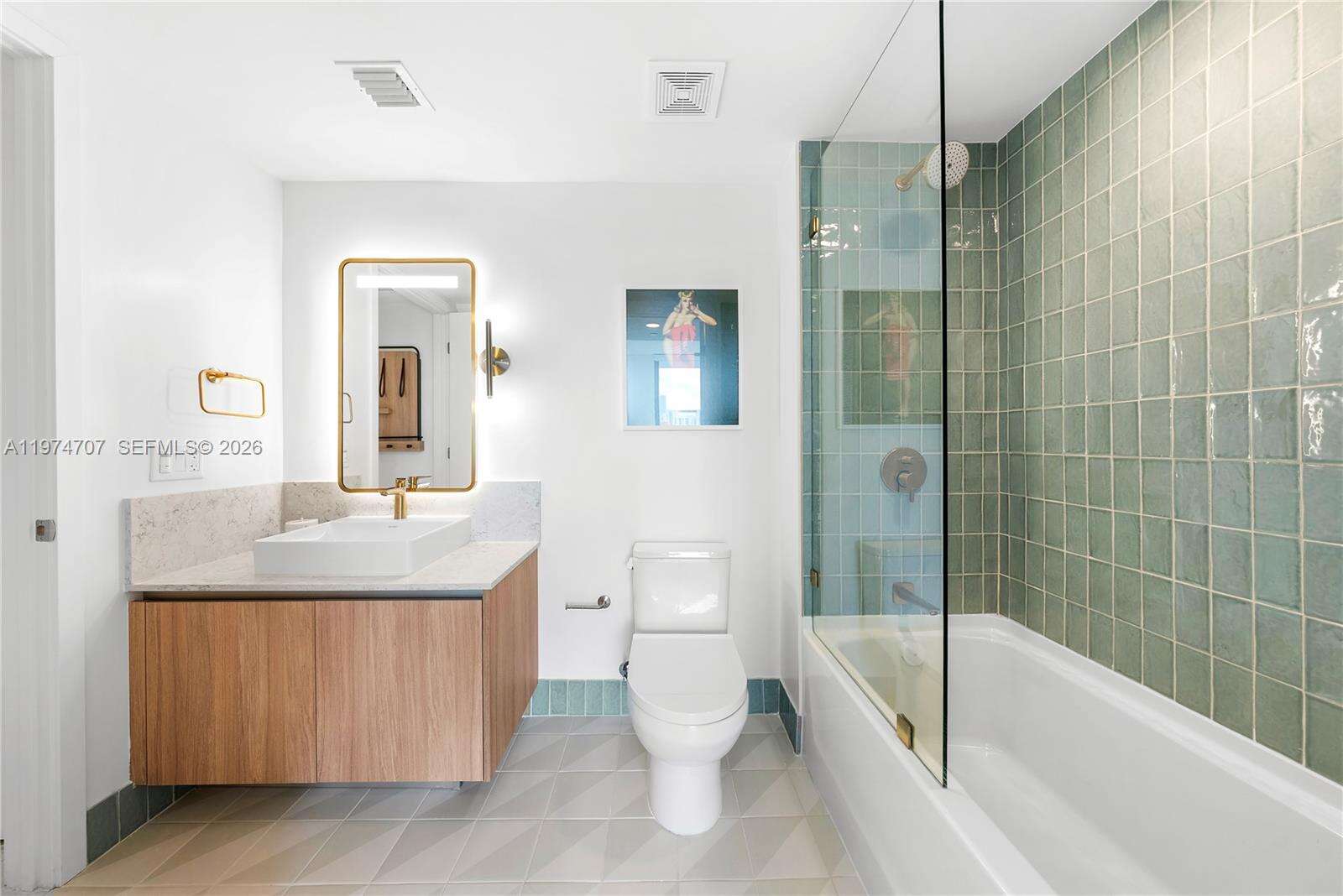 Natiivo | Gale Miami at 159 6 St, Miami, FL 33132 - For Rent photo 11