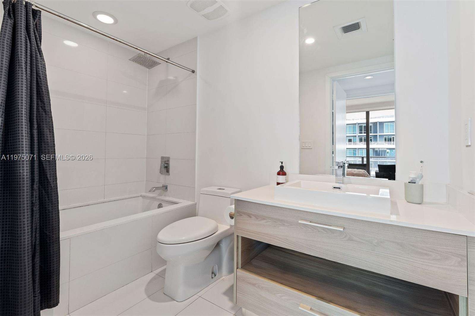 Sls Brickell at 1300 Miami Ave, Miami, FL 33130 - For Rent photo 16