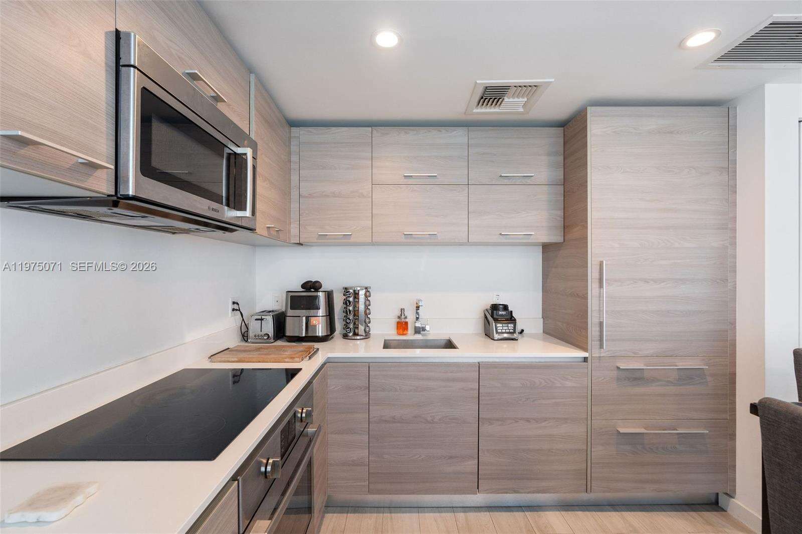 Sls Brickell at 1300 Miami Ave, Miami, FL 33130 - For Rent photo 10