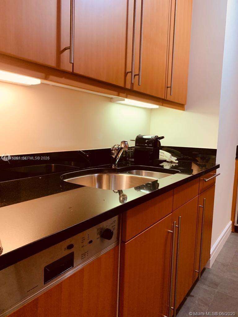 Four Seasons Residences at 1425 Brickell Ave, Miami, FL 33131 - For Rent photo 14