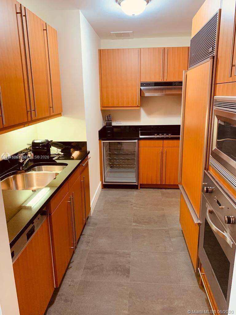 Four Seasons Residences at 1425 Brickell Ave, Miami, FL 33131 - For Rent photo 17