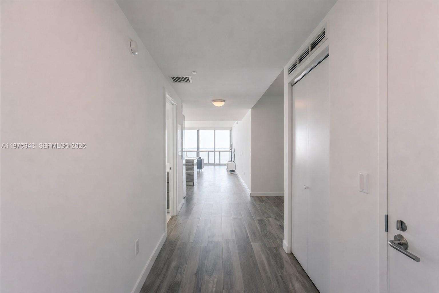 Icon Bay at 460 28 St, Miami, FL 33137 - For Rent photo 15
