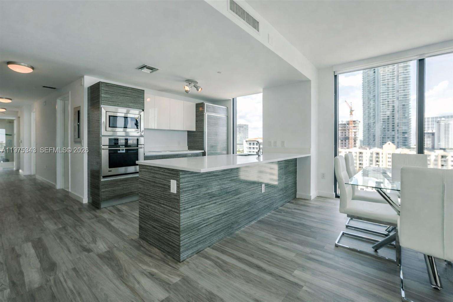 Icon Bay at 460 28 St, Miami, FL 33137 - For Rent photo 7