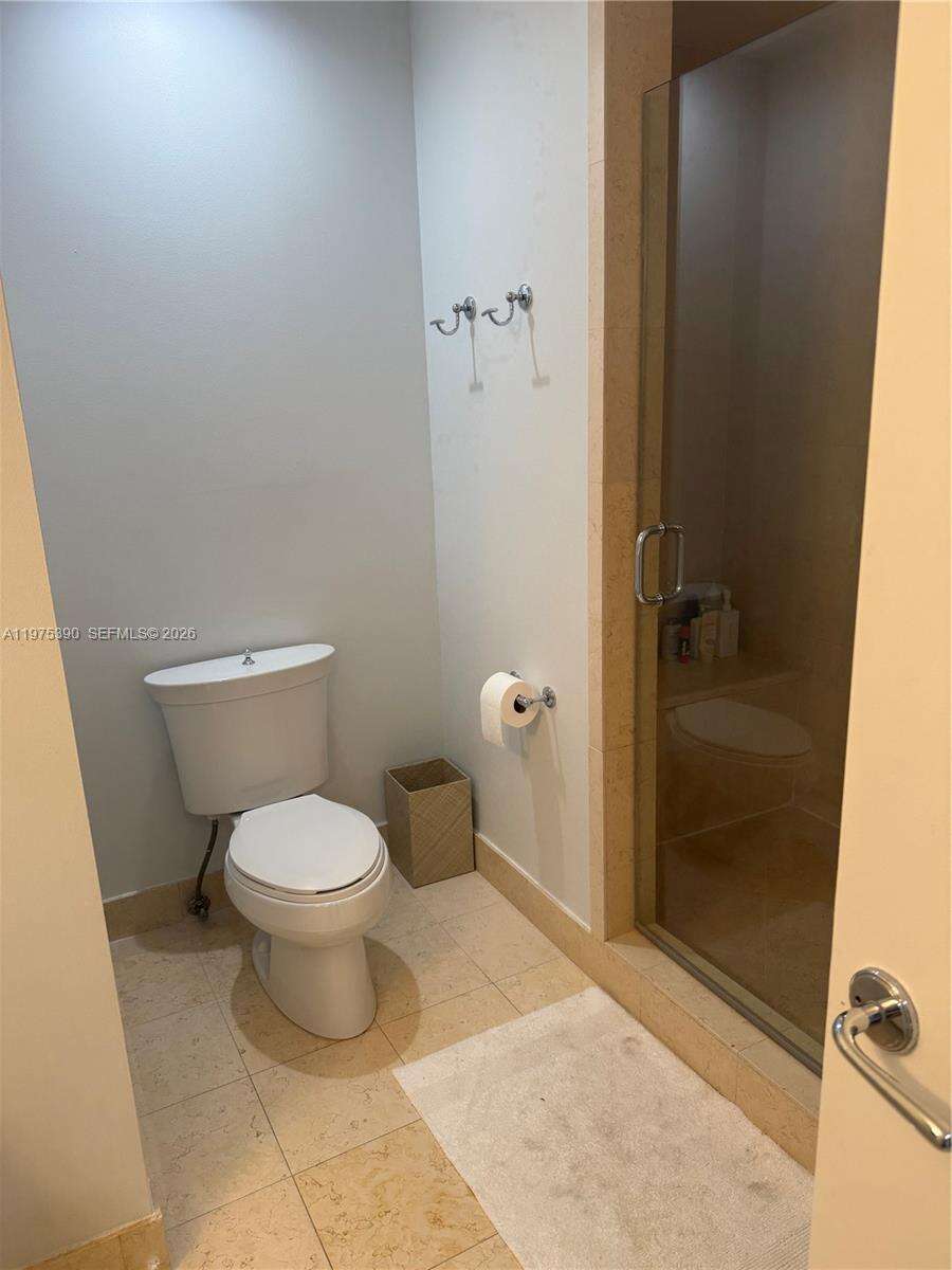 Turnberry Village North at 20000 Country Club Dr, Aventura, FL 33180 - For Rent photo 18