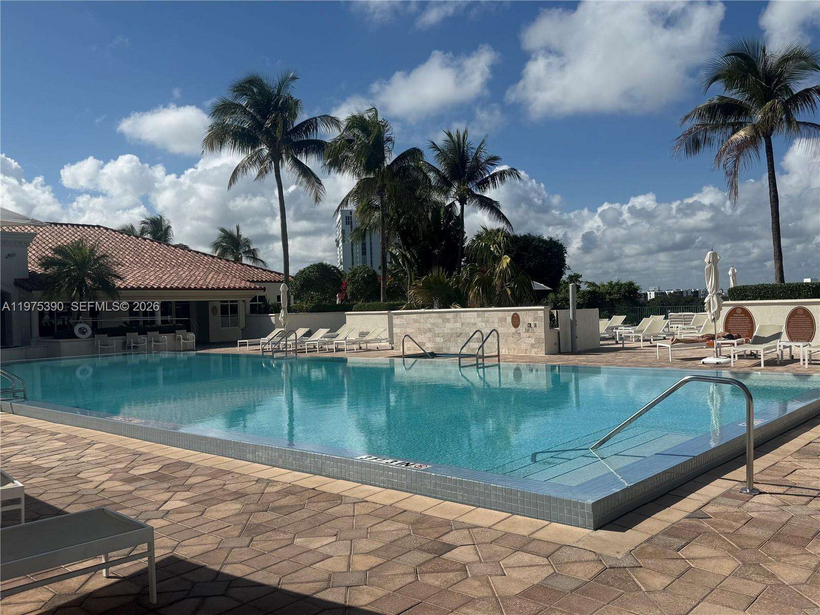 Turnberry Village North at 20000 Country Club Dr, Aventura, FL 33180 - For Rent photo 22