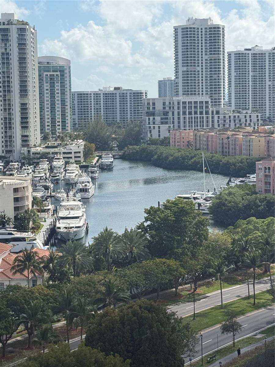 Turnberry Village North at 20000 Country Club Dr, Aventura, FL 33180 - For Rent photo 8