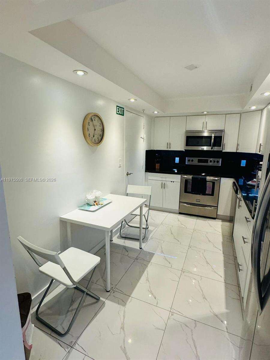 The Tides at 3901 Ocean Dr, Hollywood, FL 33019 - For Rent photo 14
