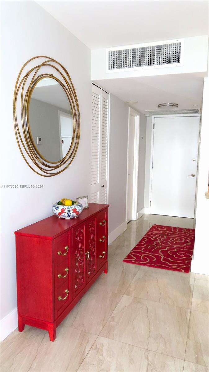 Arlen Beach at 5701 Collins Ave, Miami Beach, FL 33140 - For Rent photo 18