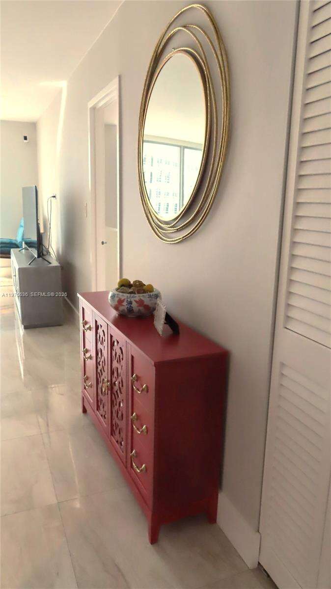Arlen Beach at 5701 Collins Ave, Miami Beach, FL 33140 - For Rent photo 5