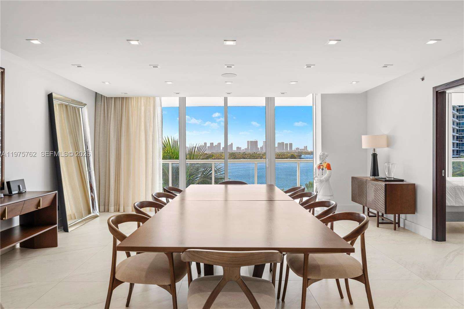 Icon at 450 Alton Rd, Miami Beach, FL 33139 - For Rent photo 2