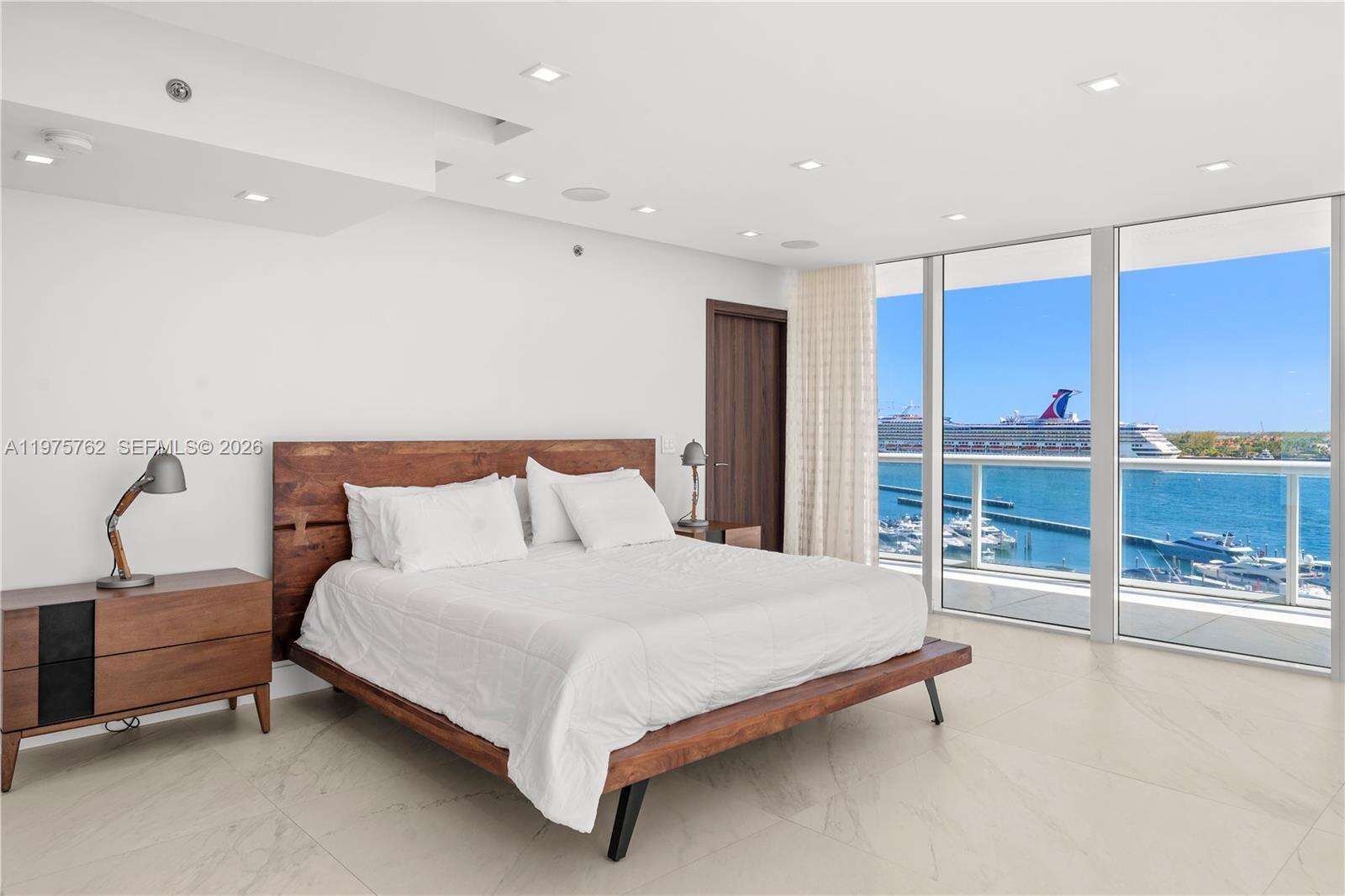 Icon at 450 Alton Rd, Miami Beach, FL 33139 - For Rent photo 40