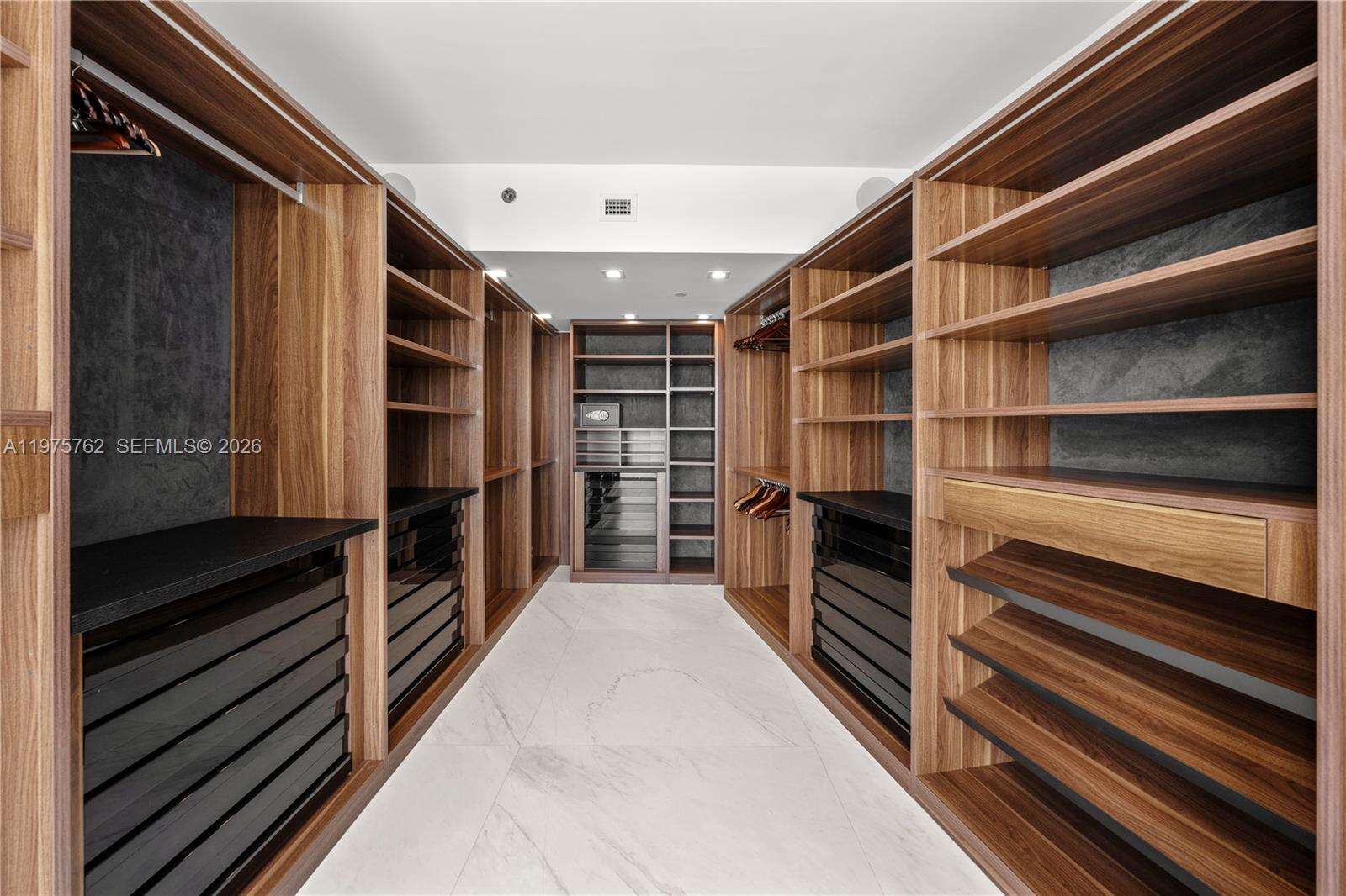 Icon at 450 Alton Rd, Miami Beach, FL 33139 - For Rent photo 41