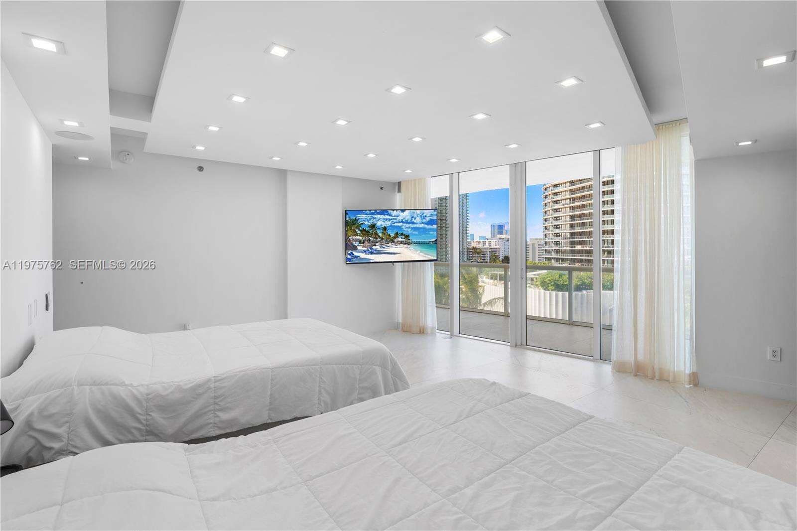 Icon at 450 Alton Rd, Miami Beach, FL 33139 - For Rent photo 48
