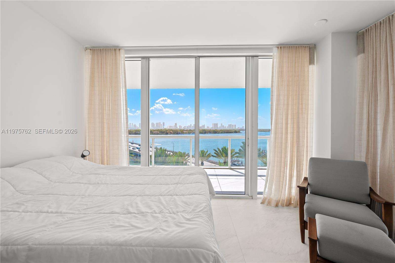 Icon at 450 Alton Rd, Miami Beach, FL 33139 - For Rent photo 57